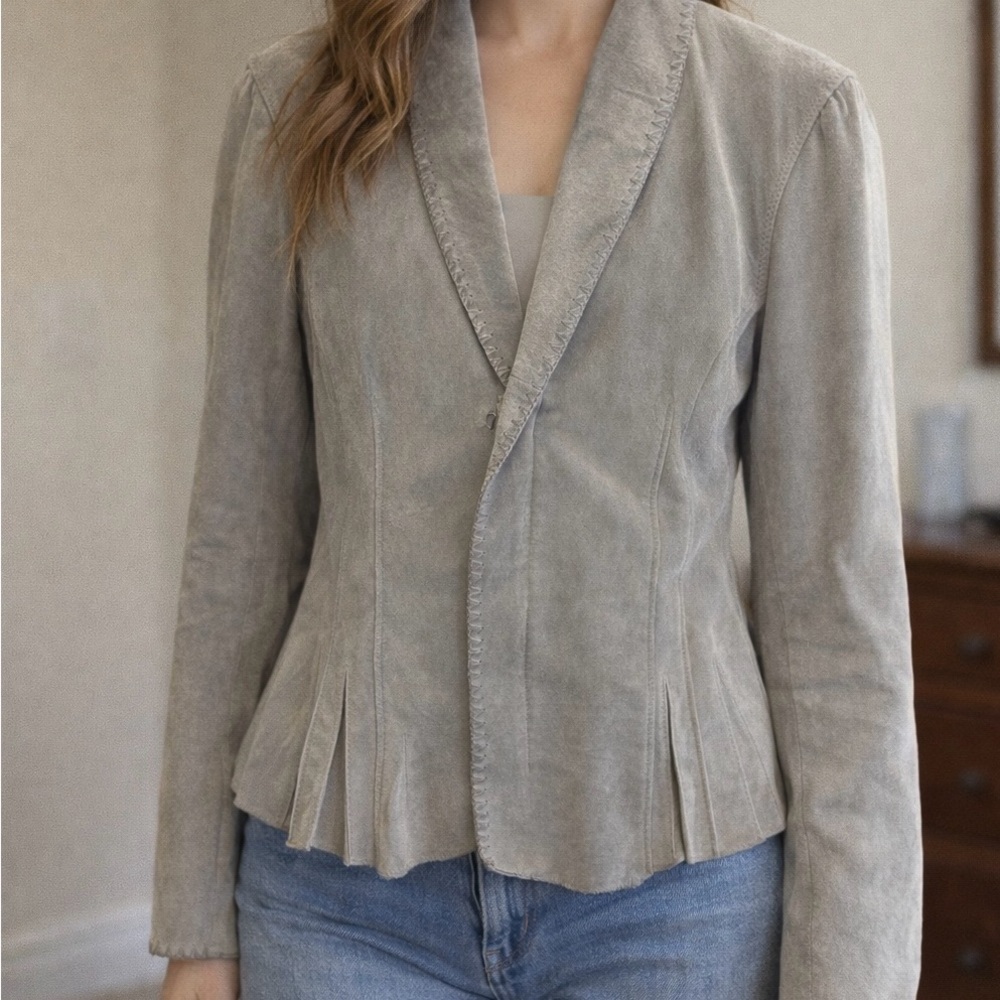 Newport News Light Gray Suede Blazer